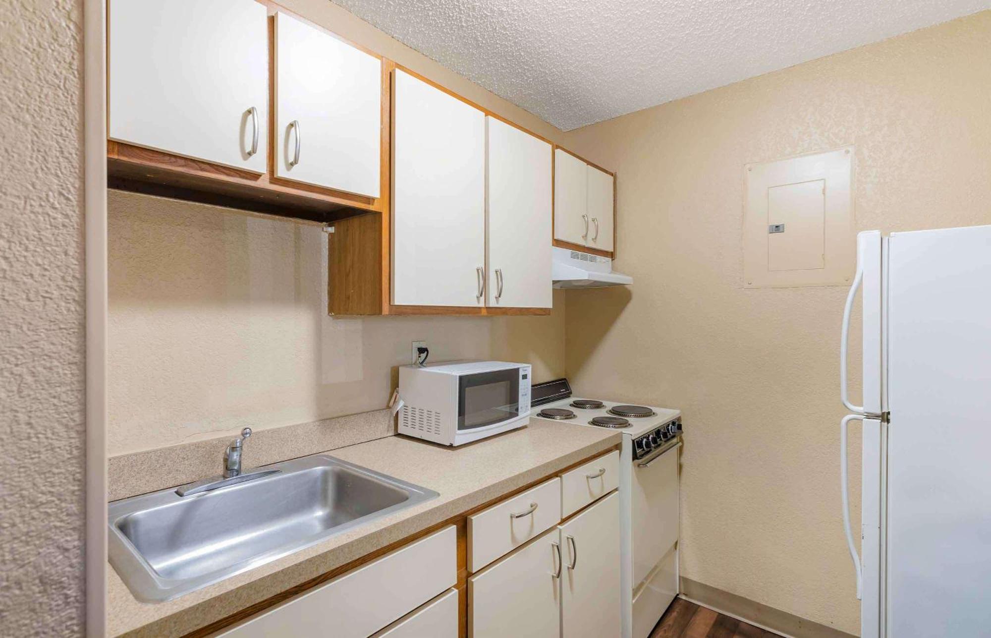 Extended Stay America Suites - Houston - Westchase - Westheimer Екстер'єр фото